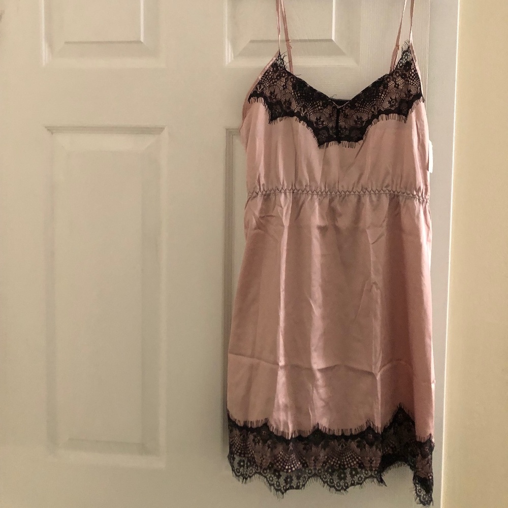 Women’s Lace Nightdress size M